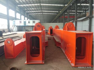 橋梁鋼結構件焊接、打磨、拼裝、噴漆